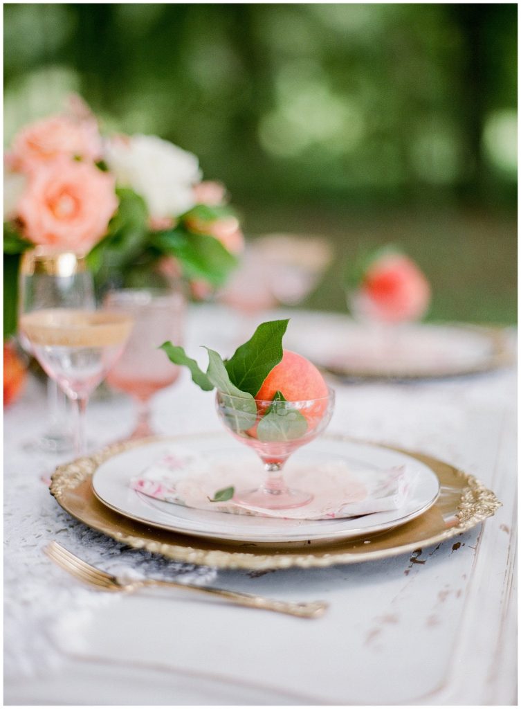 Peach wedding ideas || The Ganeys