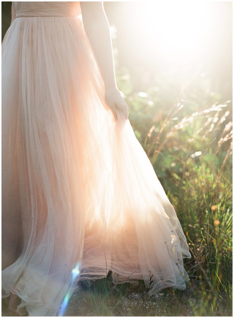 Blush wedding dress || The Ganeys