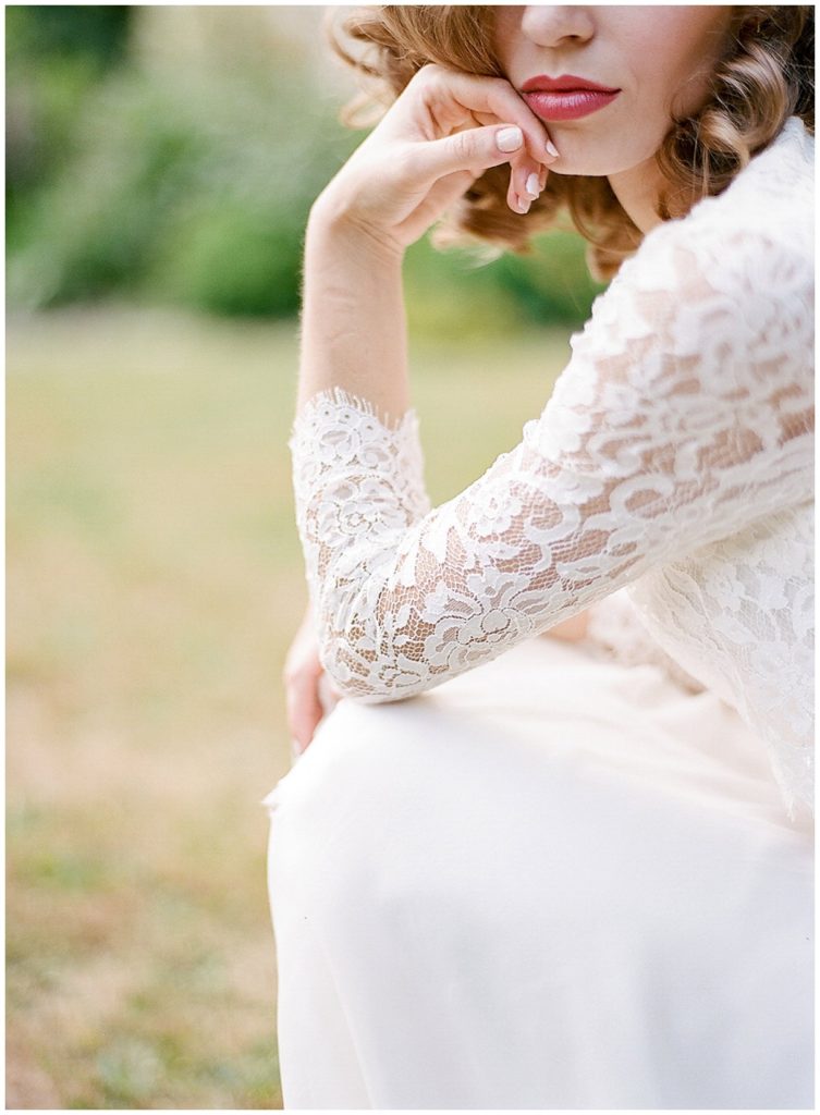 Lace wedding dress || The Ganeys