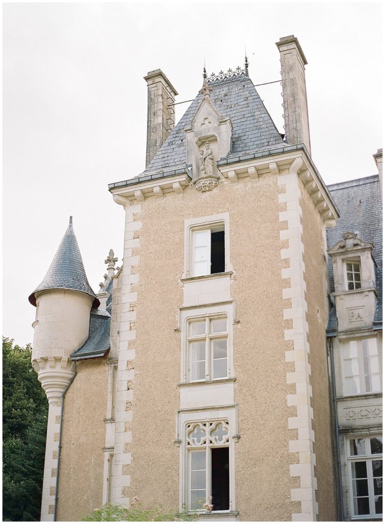 Chateau Wedding in France || The Ganeys