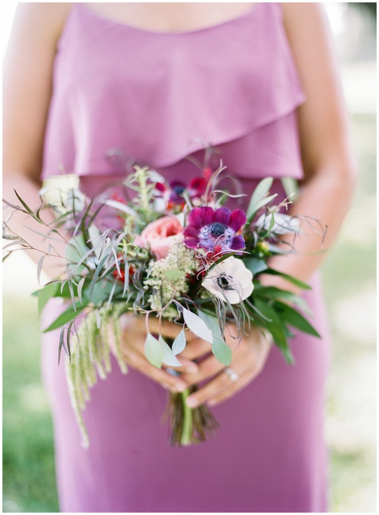 Berry toned wedding bouquet by Andrea Layne Floral Design || The Ganeys