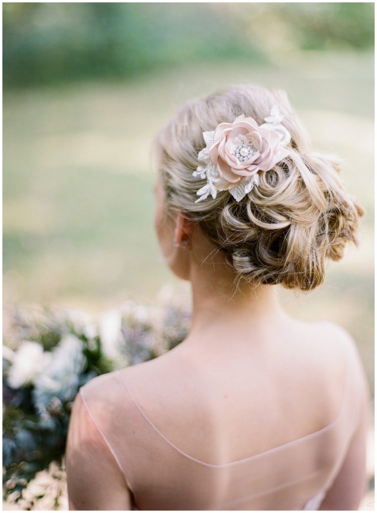 Bridal updo with Romantic ART Life hairpiece || The Ganeys