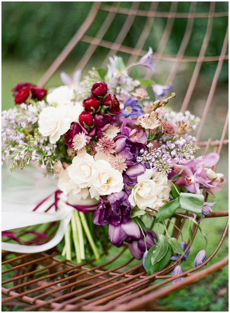 Lavender, white, and maroon bouquet by Arrangements Floral Pro || The Ganeys