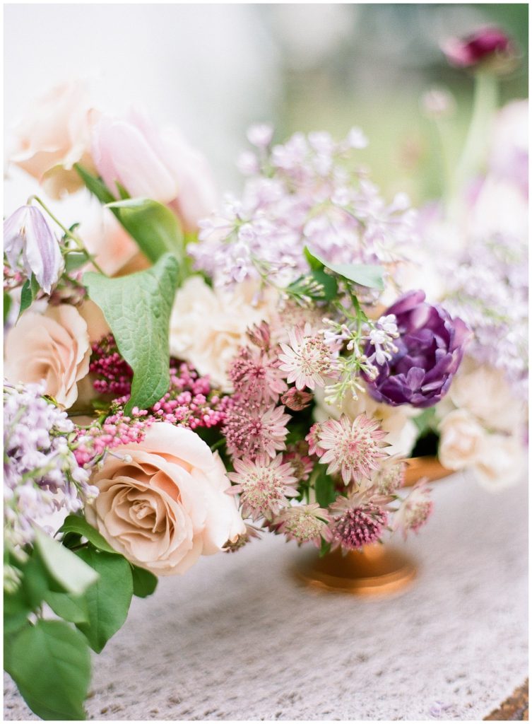 Lavender and copper wedding inspiration || The Ganeys