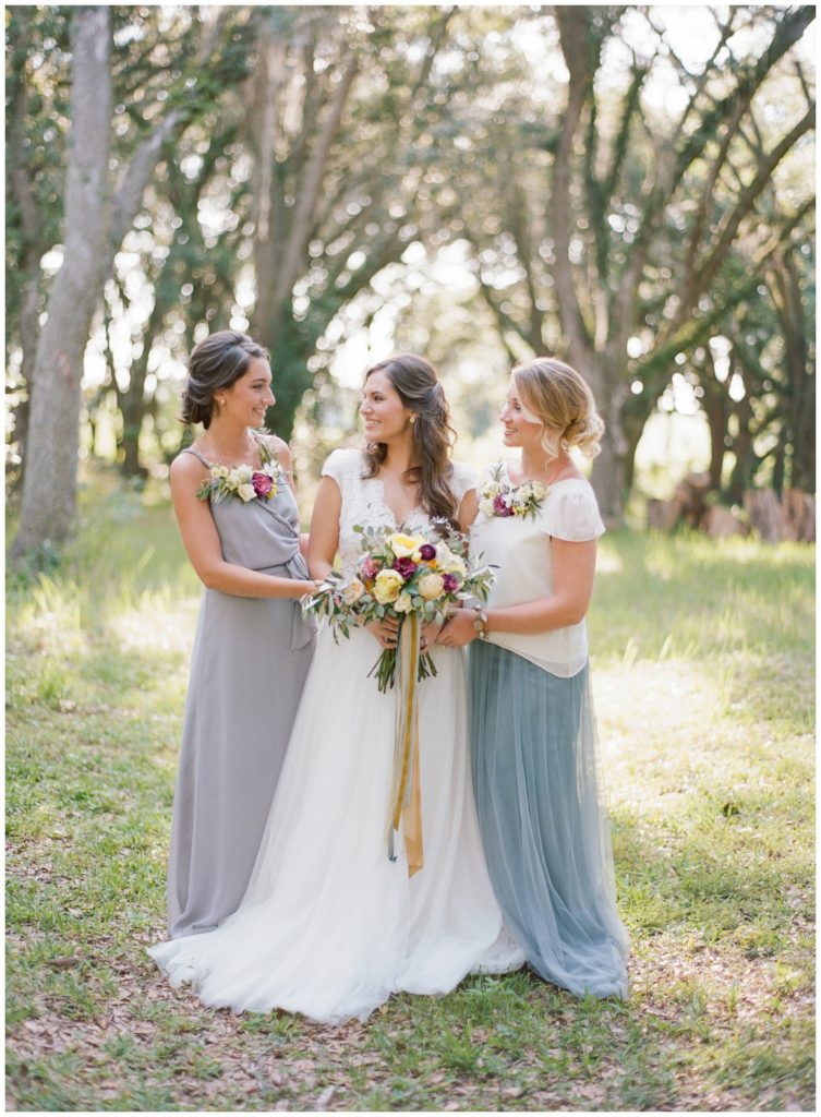 Dusty blue and lavender bridesmaids dresses || The Ganeys