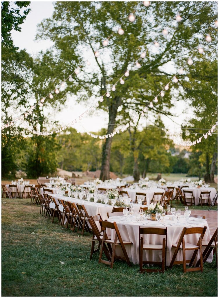 Romantic outdoor reception || The Ganeys
