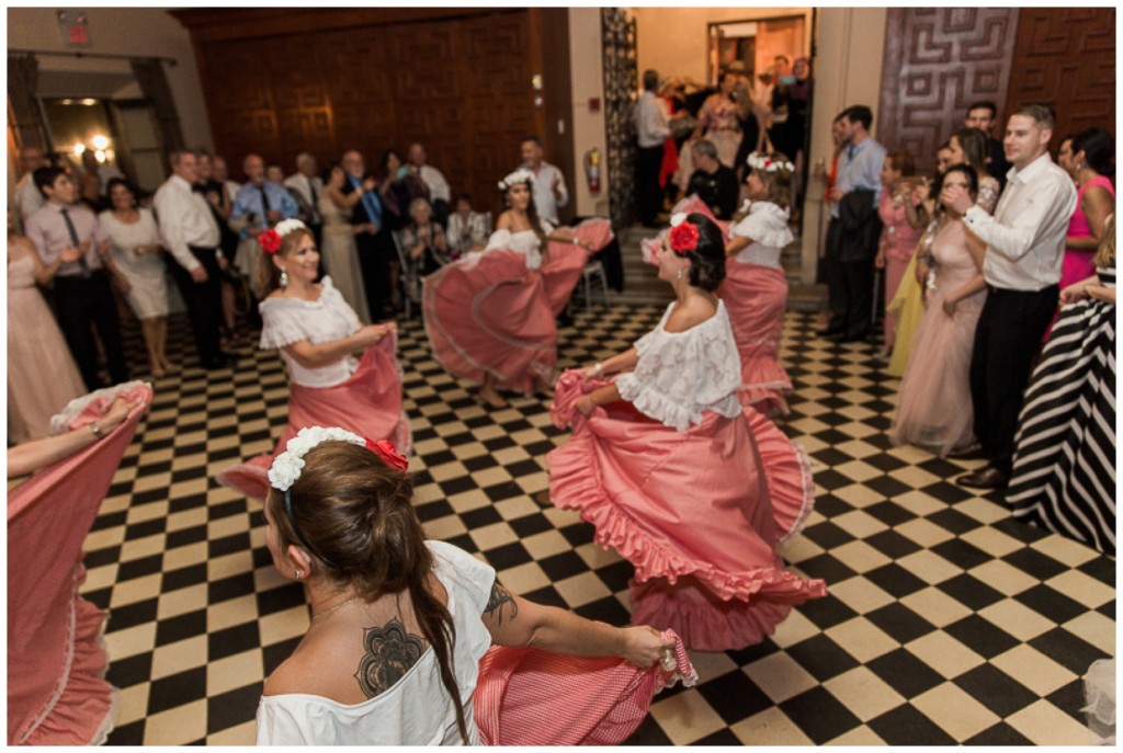 Colombian wedding traditions