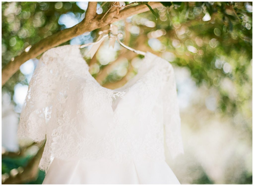 lace overlay on wedding dress