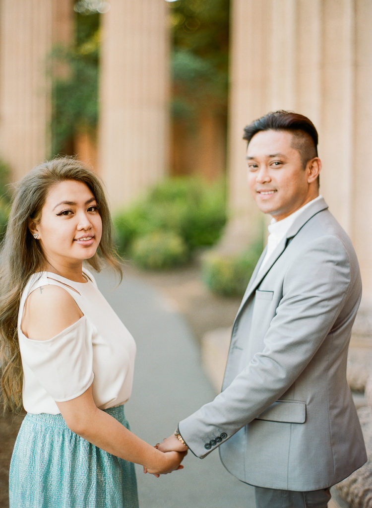 Palace of Fine Arts engagement photos || The Ganeys