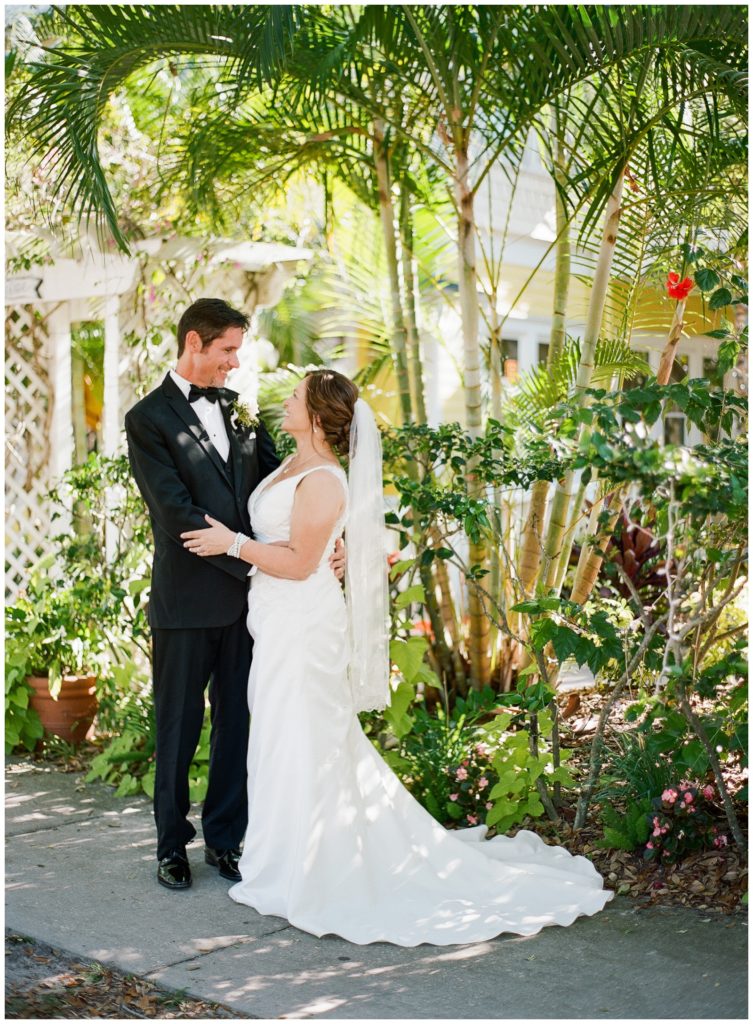 Peninsula Inn Gulfport Wedding || The Ganeys