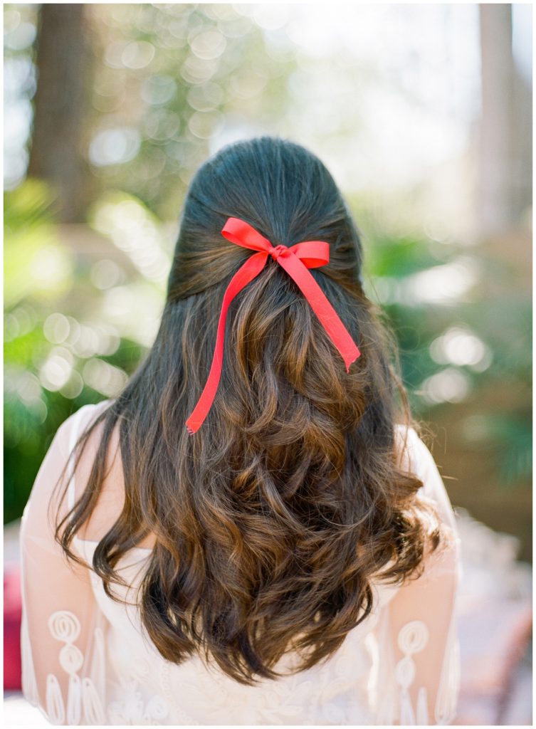 Loose curls for bridal shower || The Ganeys