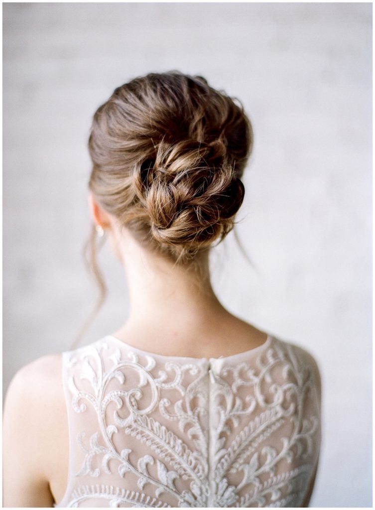 Bridal bun ideas by Lasting Luxe || The Ganeys