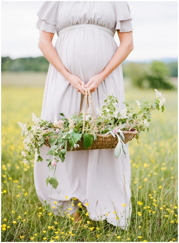 Maternity photo props || The Ganeys