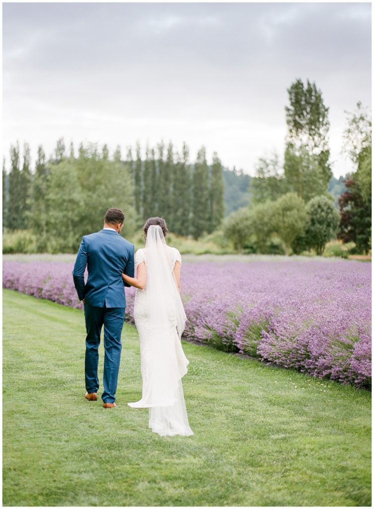 Woodinville Lavender Farm Wedding || The Ganeys