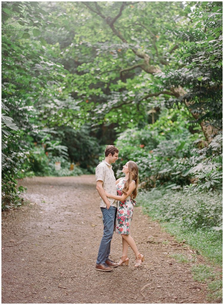 Oahu Engagement Photos || The Ganeys