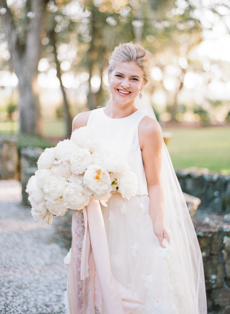 Classic Southern Bride with Modern Twist || The Ganeys