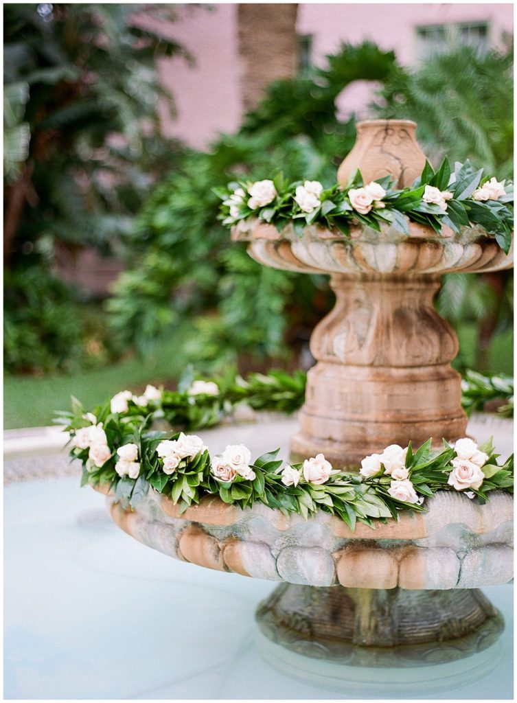 Ceremony at Vinoy Tea Garden, florals by Marigold Flower Co #ceremony #weddingceremony #vinoywedding || The Ganeys