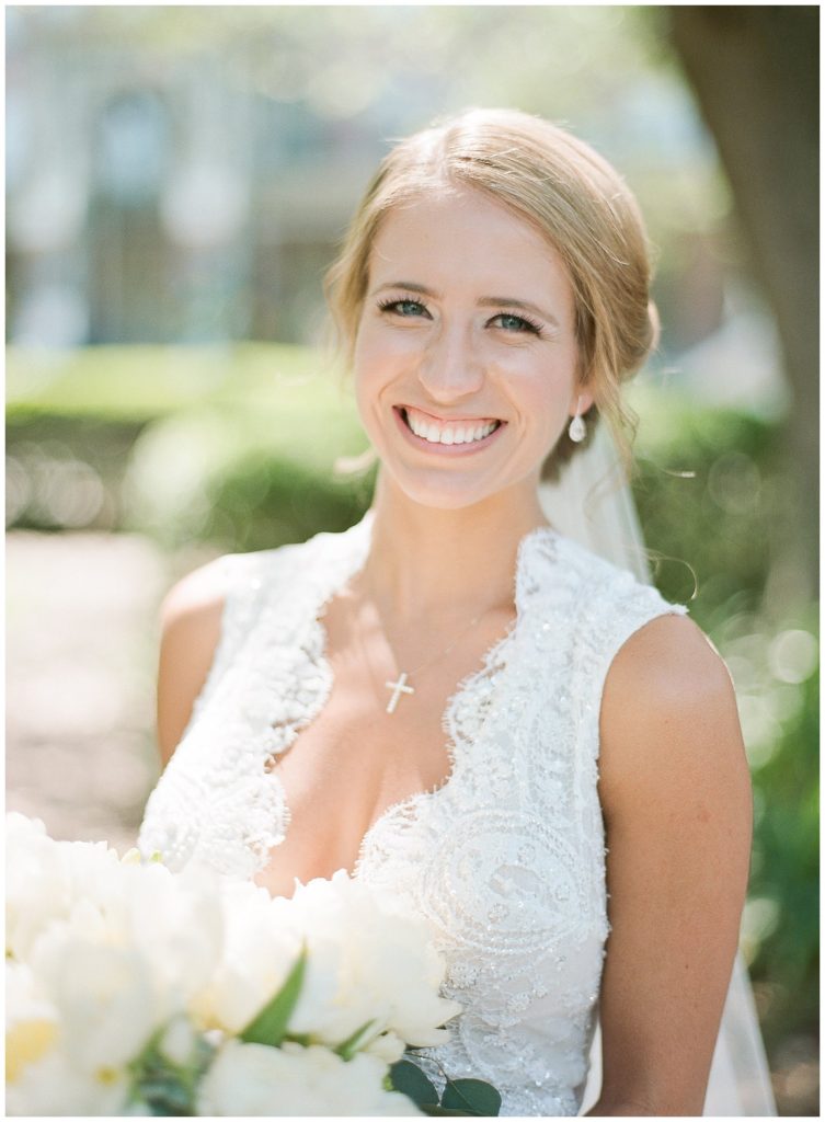 Natural bride makeup from Lasting Luxe || The Ganeys