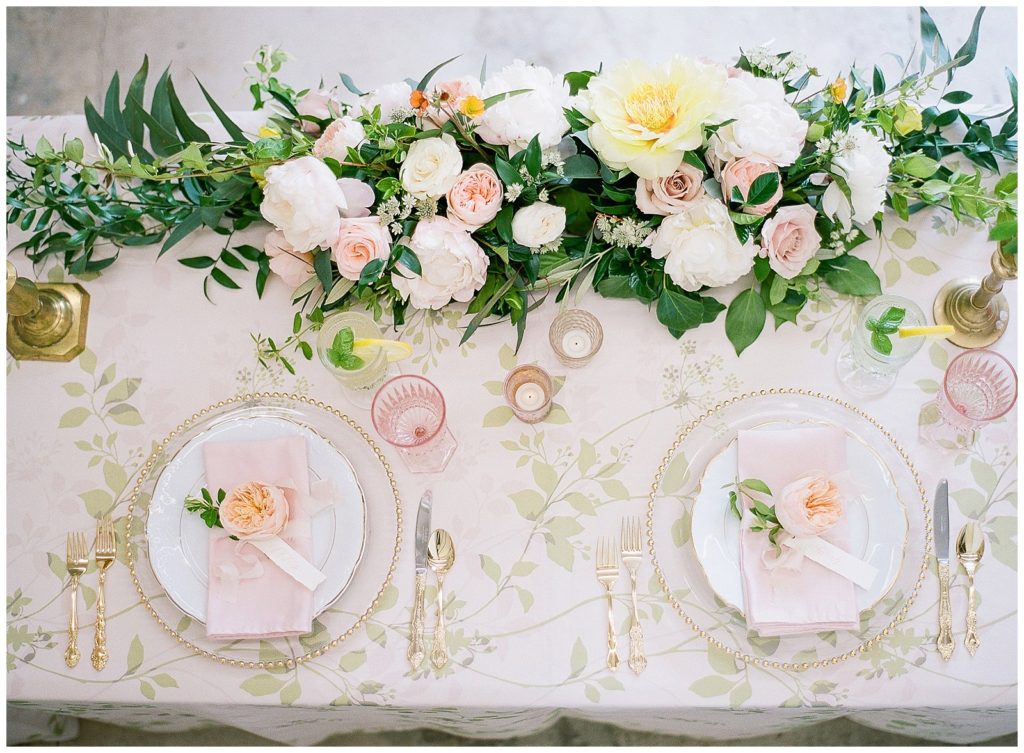 Sweetheart table wedding ideas