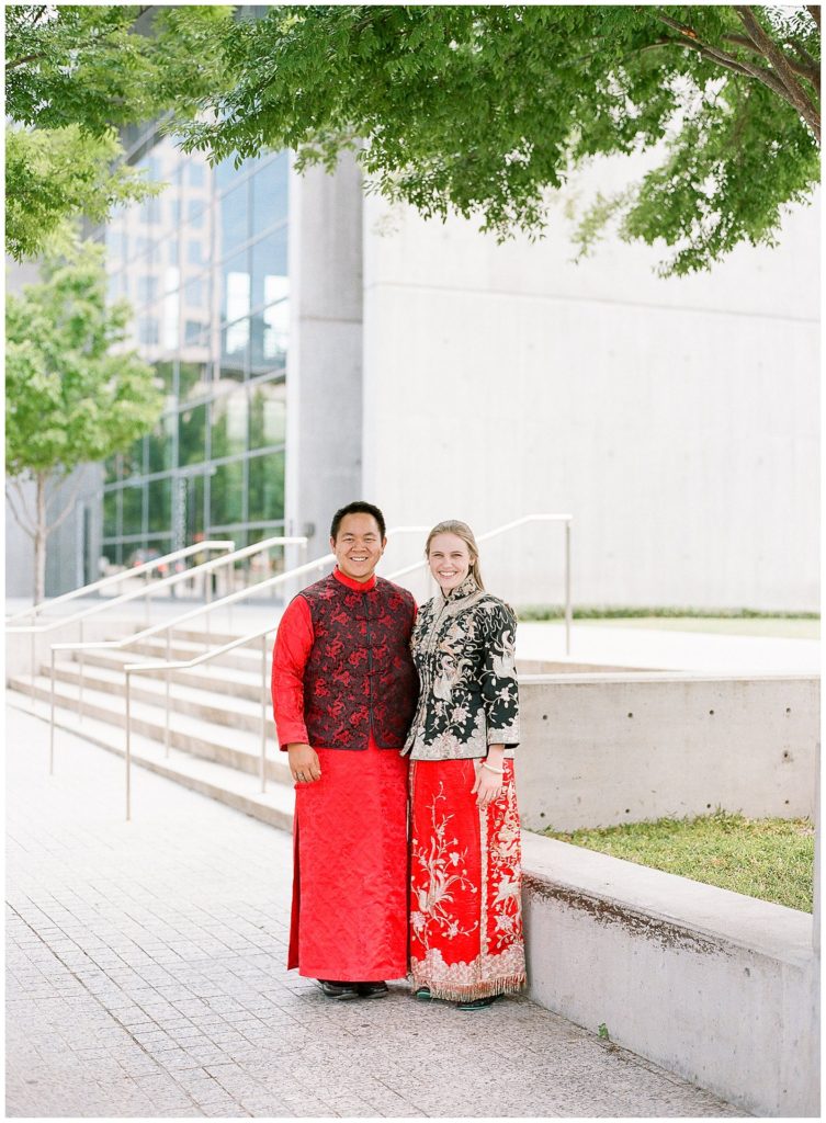 Traditional Chinese attire engagement photos || The Ganeys