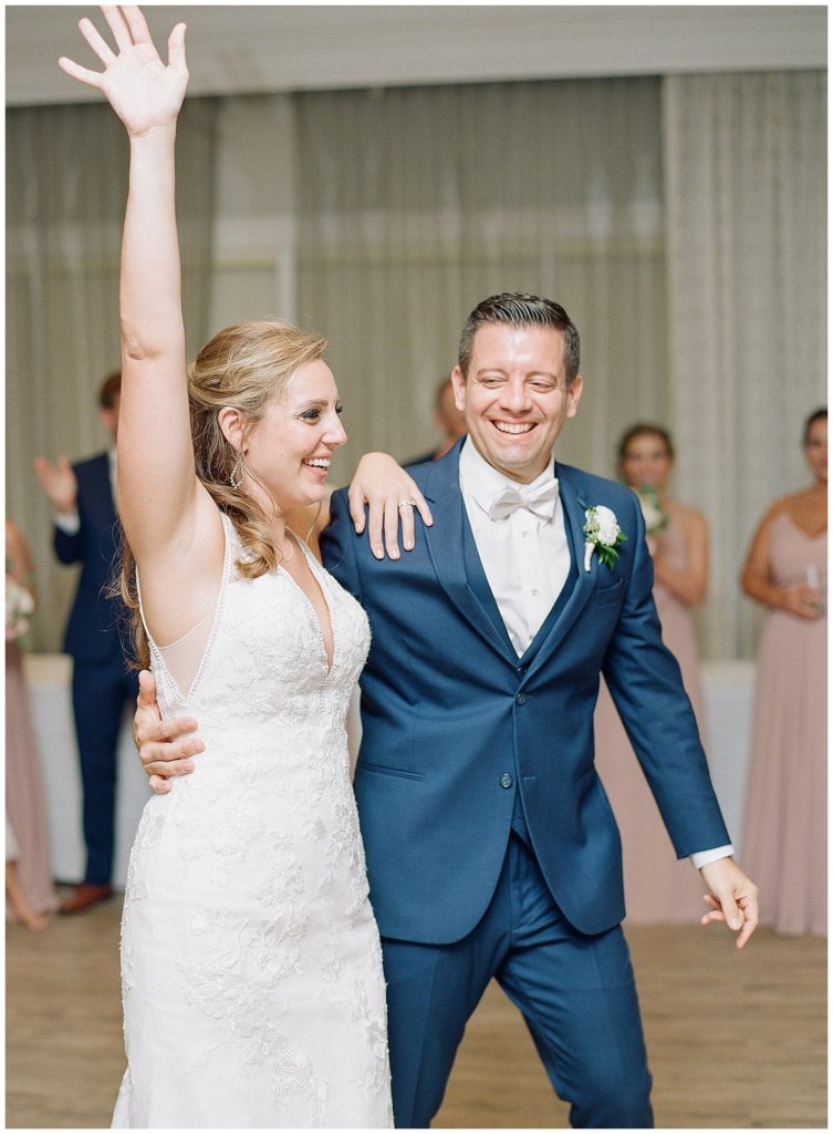 First dance at Lake Nona Country Club || The Ganeys