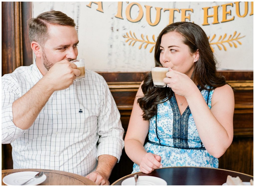 Montmartre engagement photos at a coffee shop