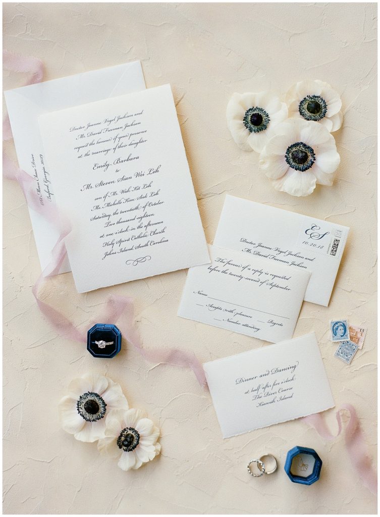 Paces Papers White and Navy blue wedding invitation || The Ganeys