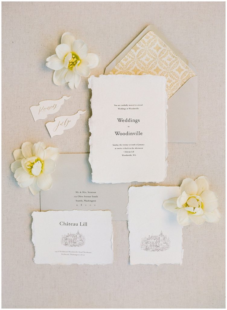Elegant neutral wedding invitation suite by Libby Tipton || The Ganeys