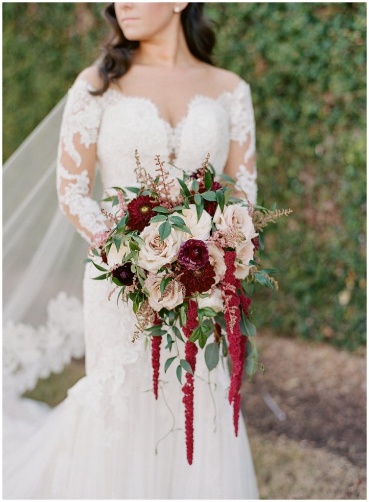 Raining Roses bouquet with white and burgundy || The Ganeys 