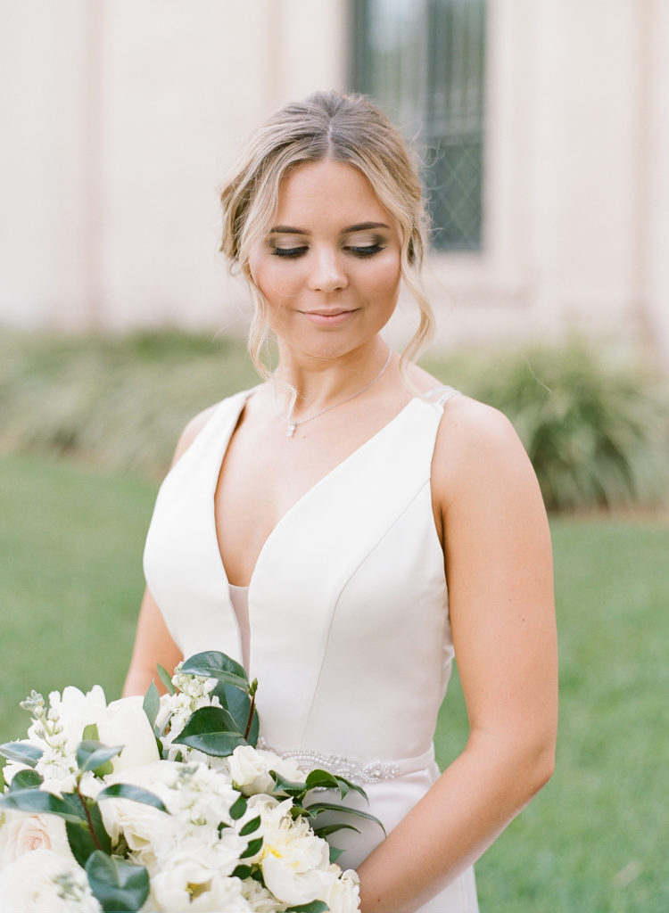 Bridal portrait at the Museum of Fine Arts with Paloma Blanca Bridal gown and white wedding bouquet || The Ganeys