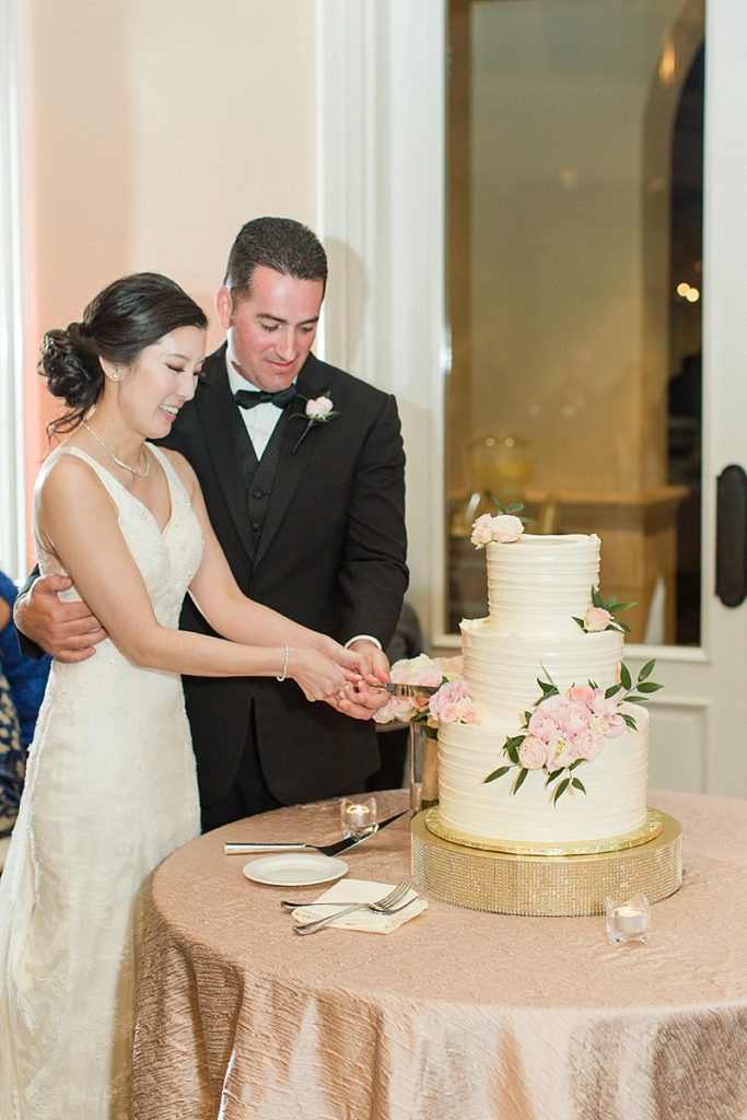 Cutting the cake at The Club at Ruby Hill || The Ganeys