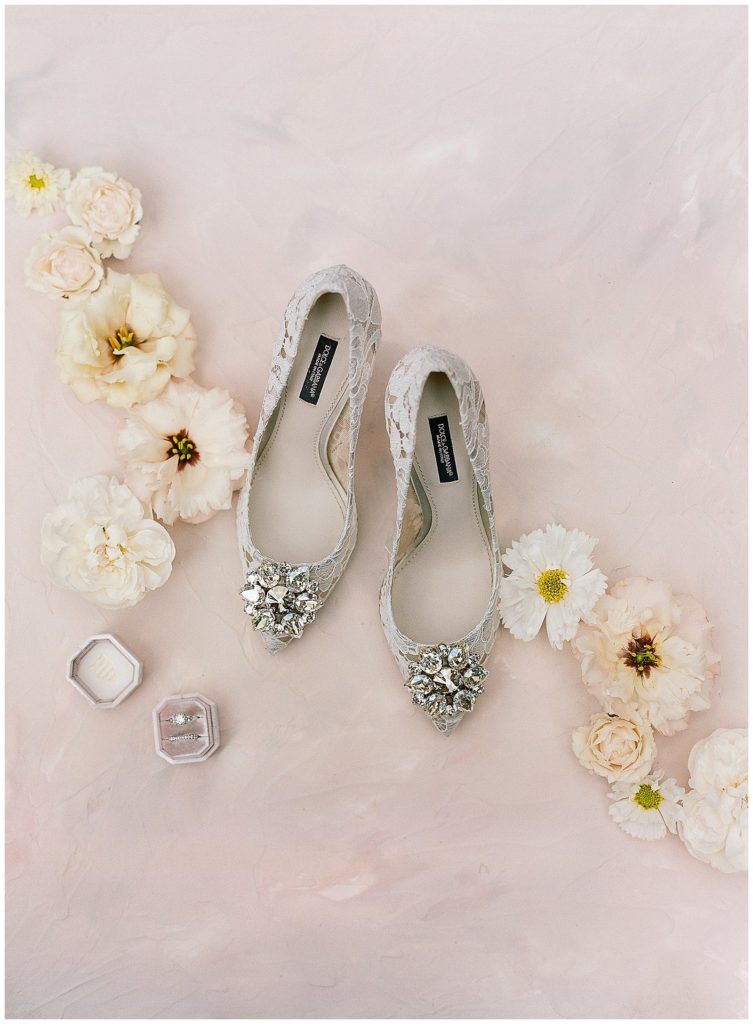 Bridal shoes with lace and jewels