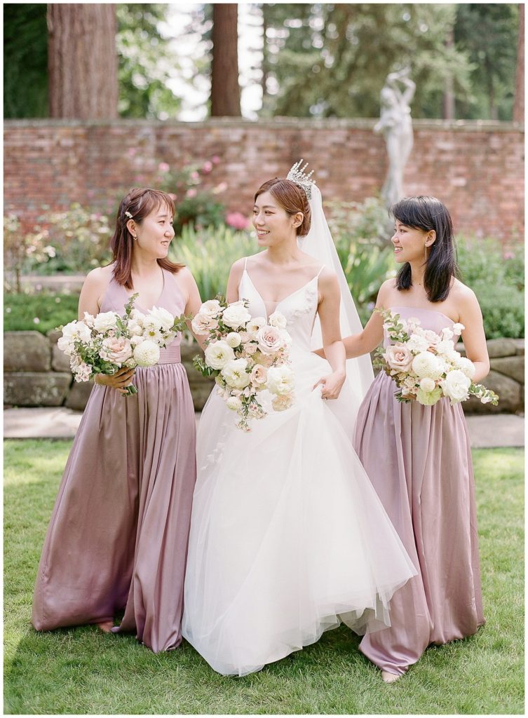 Bridesmaids dresses in mauve for Thornewood Castle Wedding || The Ganeys