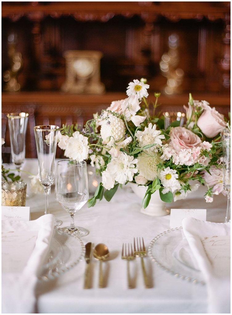 Elegant white and blush wedding reception at Thornewood Castle || The Ganeys