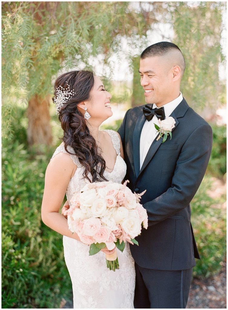 Casa Real wedding in Livermore with Monique Lhuillier wedding gown || The Ganeys 