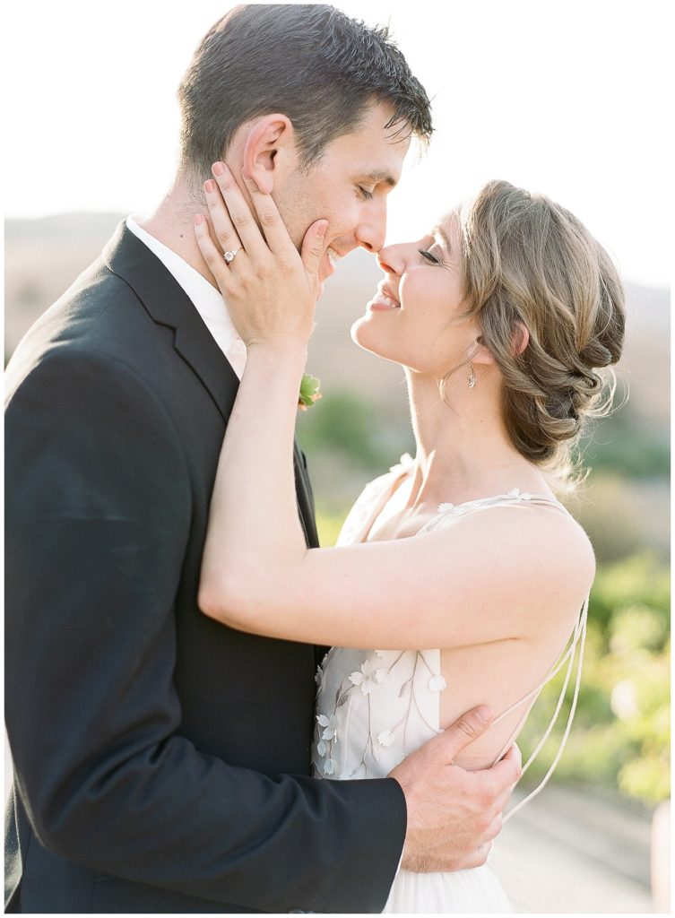 Sonoma wedding photographer at Viansa with Alexandra Grecco Gown || The Ganeys