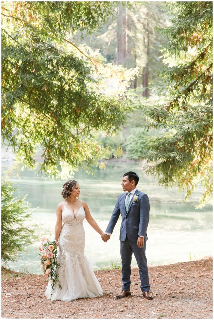 Nestldown wedding photos by Lake