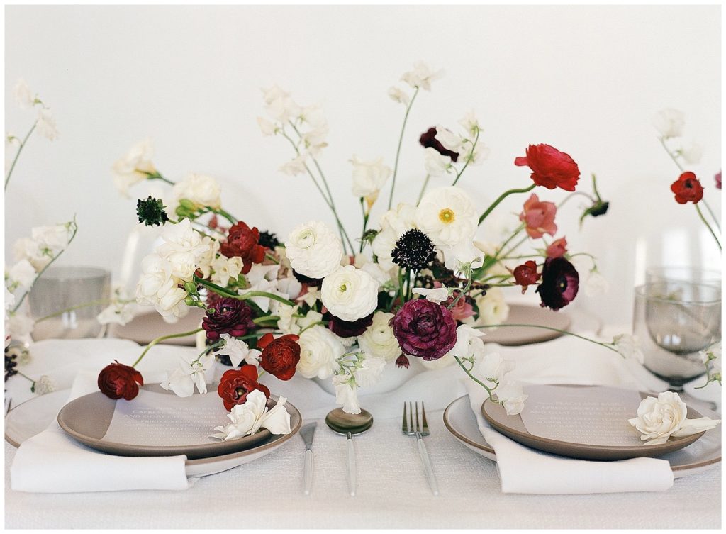 Holiday wedding inspiration with Hawthorn Flower Studio