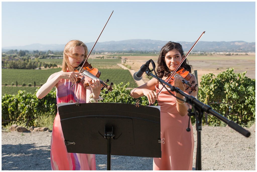 violinists playing at Viansa Sonoma wedding
