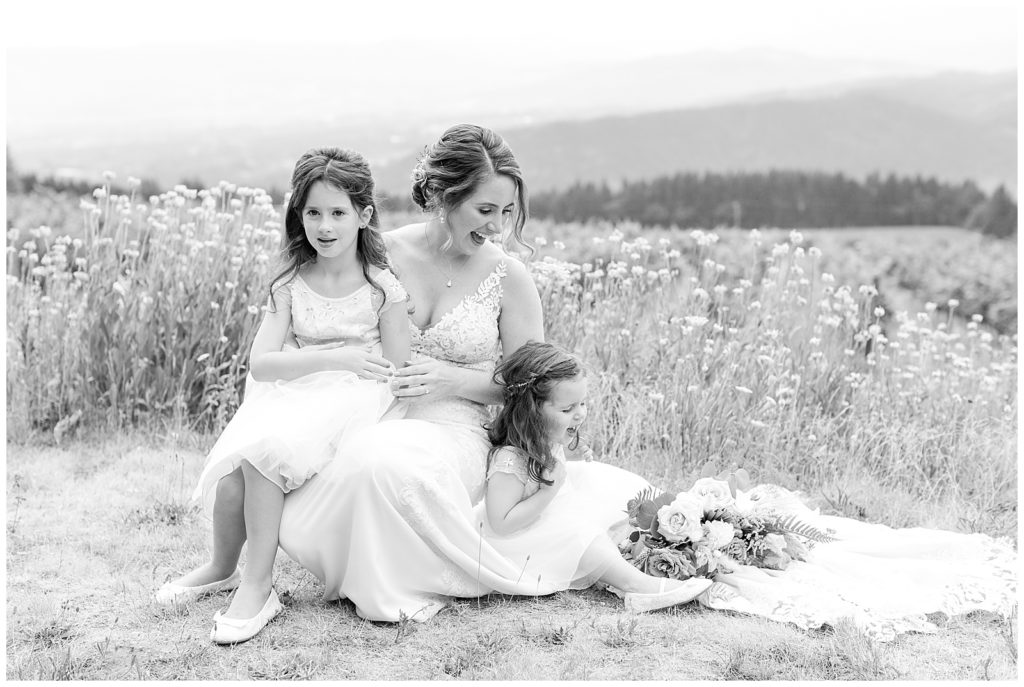 flower girls at Gorge Crest Vineyards Wedding