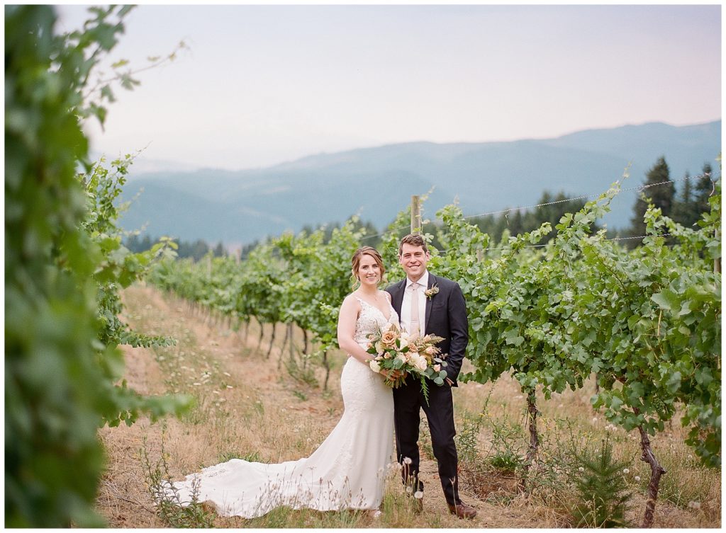 Gorge Crest Vineyards Wedding