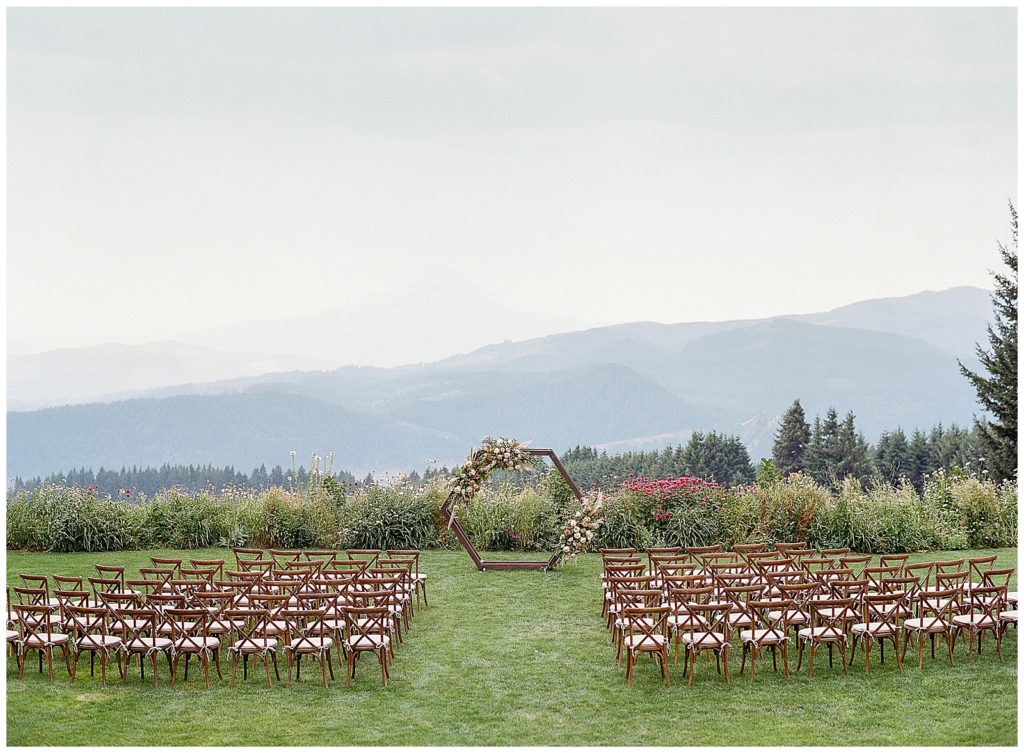 Gorge Crest Vineyards Wedding Ceremony with Trellis Flowers