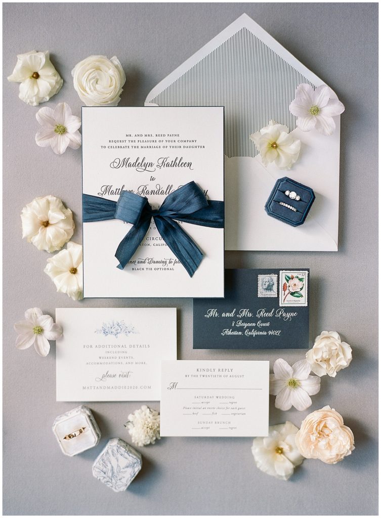 Paper Caper Burlingame Wedding Invitation || The Ganeys