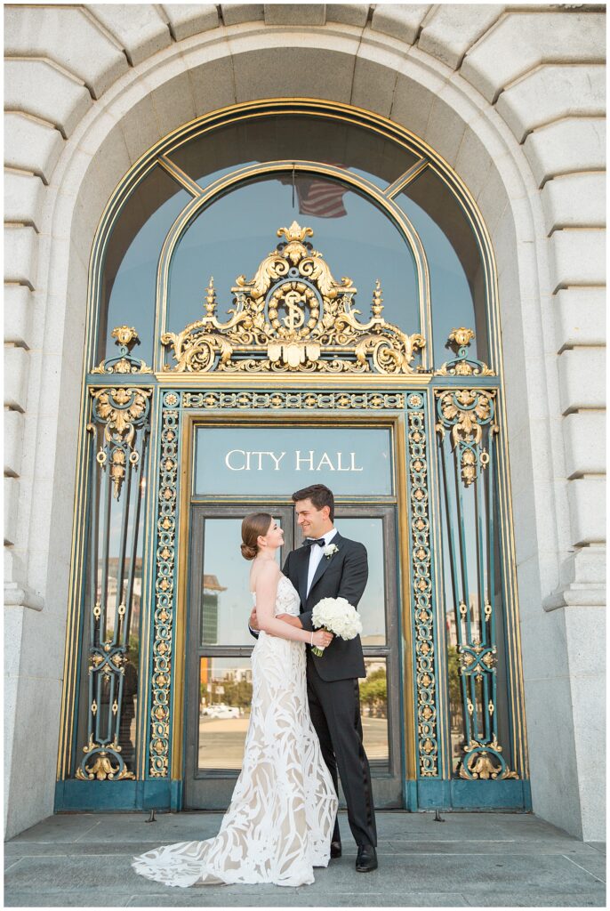 timeless San Francisco City hall wedding with oscar de la renta gown
